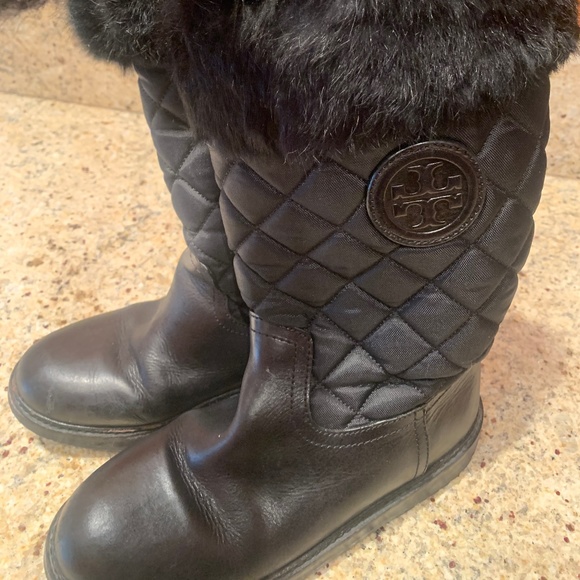 Tory Burch Winter Boots - Picture 1 of 2